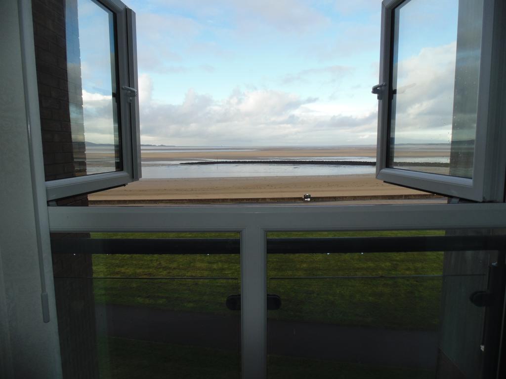 Awel Y Mor Lejlighed Llanelli Eksteriør billede